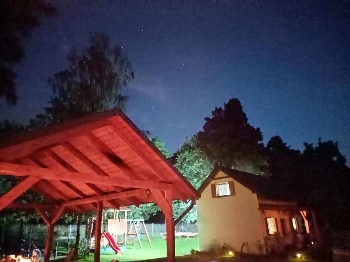 Villa Smocze Ranczo 2 à Ośno Lubuskie Extérieur photo