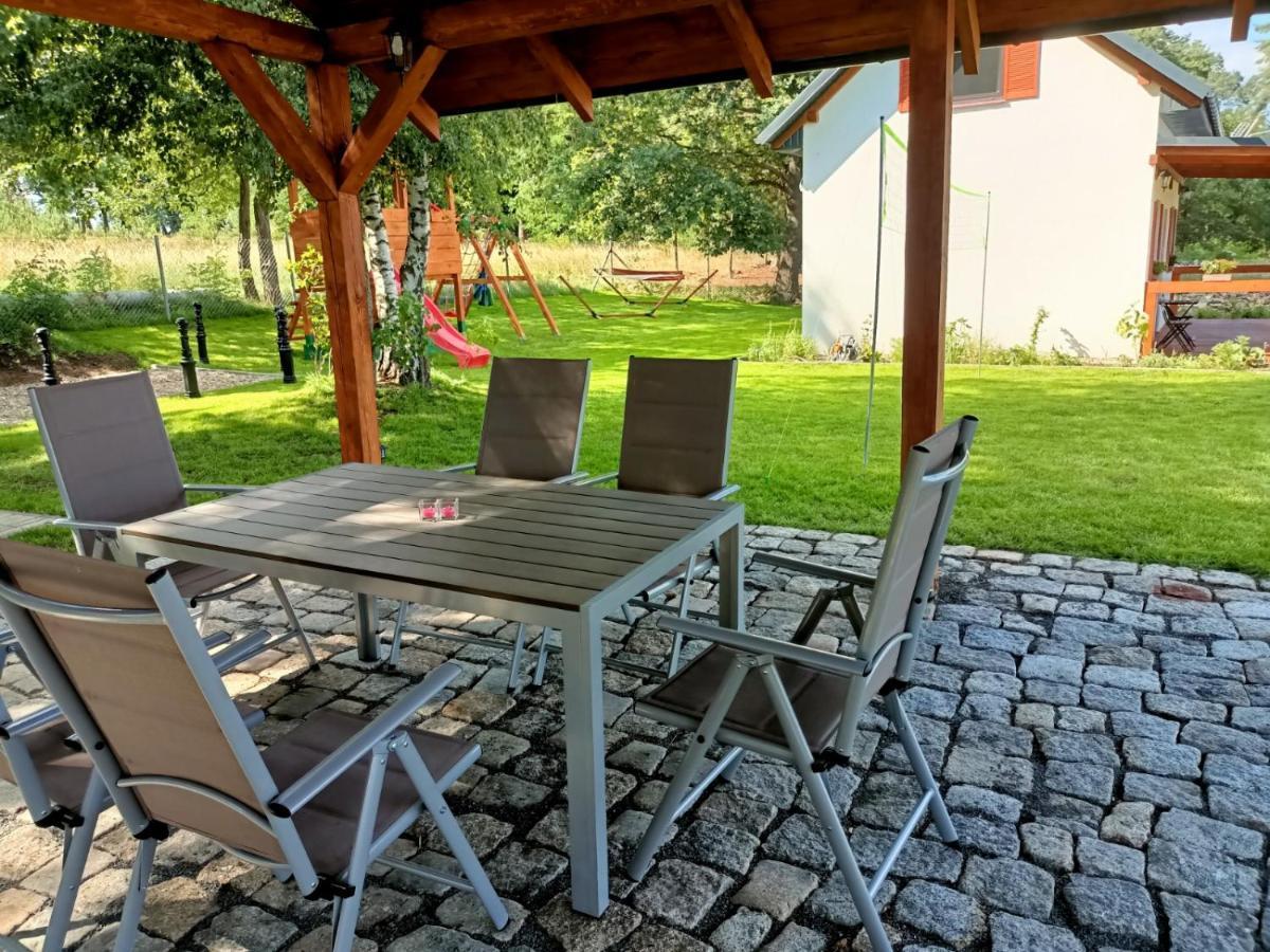 Villa Smocze Ranczo 2 à Ośno Lubuskie Extérieur photo