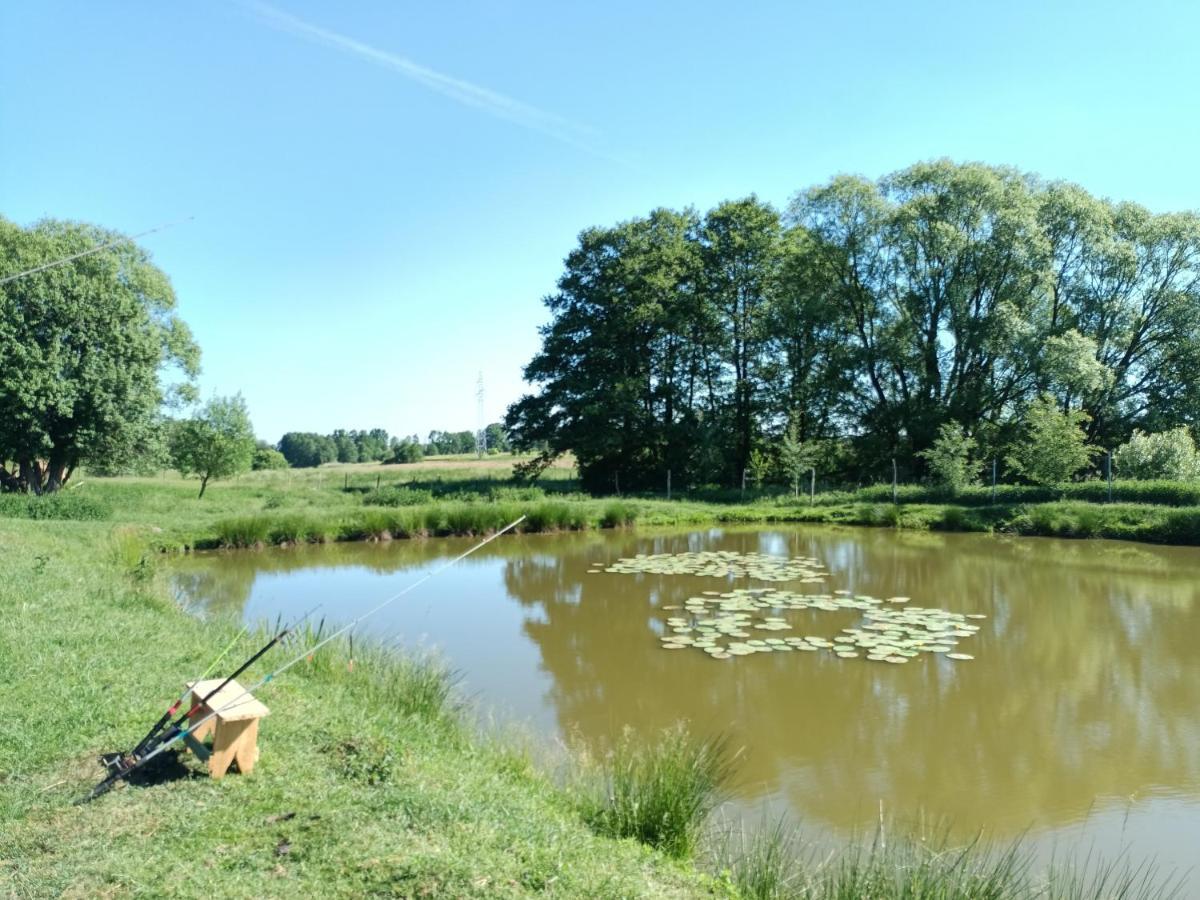 Villa Smocze Ranczo 2 à Ośno Lubuskie Extérieur photo